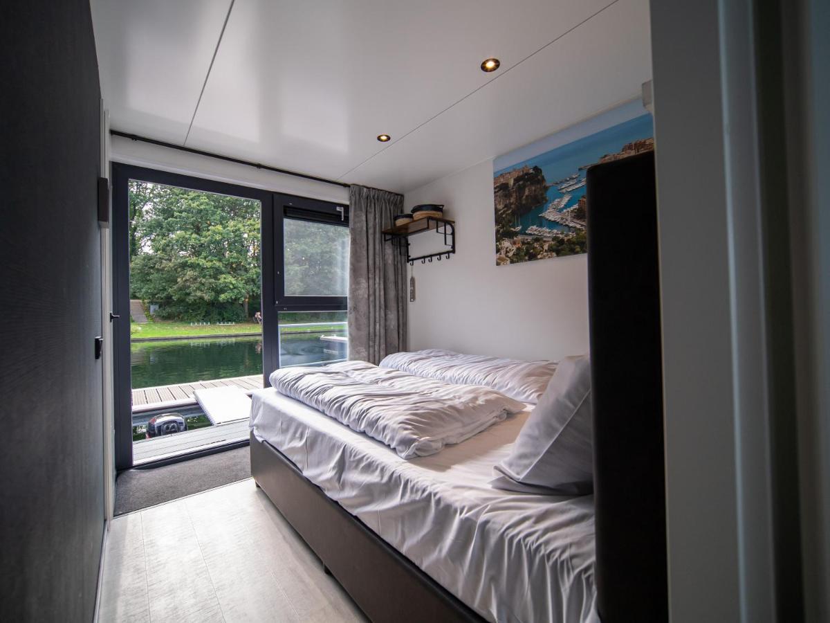 Houseboats Mookerplas Met Dakterras Middelaar 외부 사진