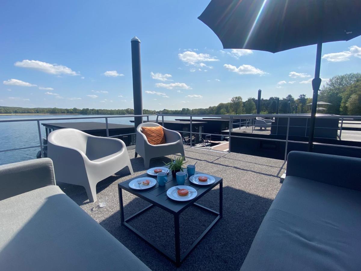 Houseboats Mookerplas Met Dakterras Middelaar 외부 사진
