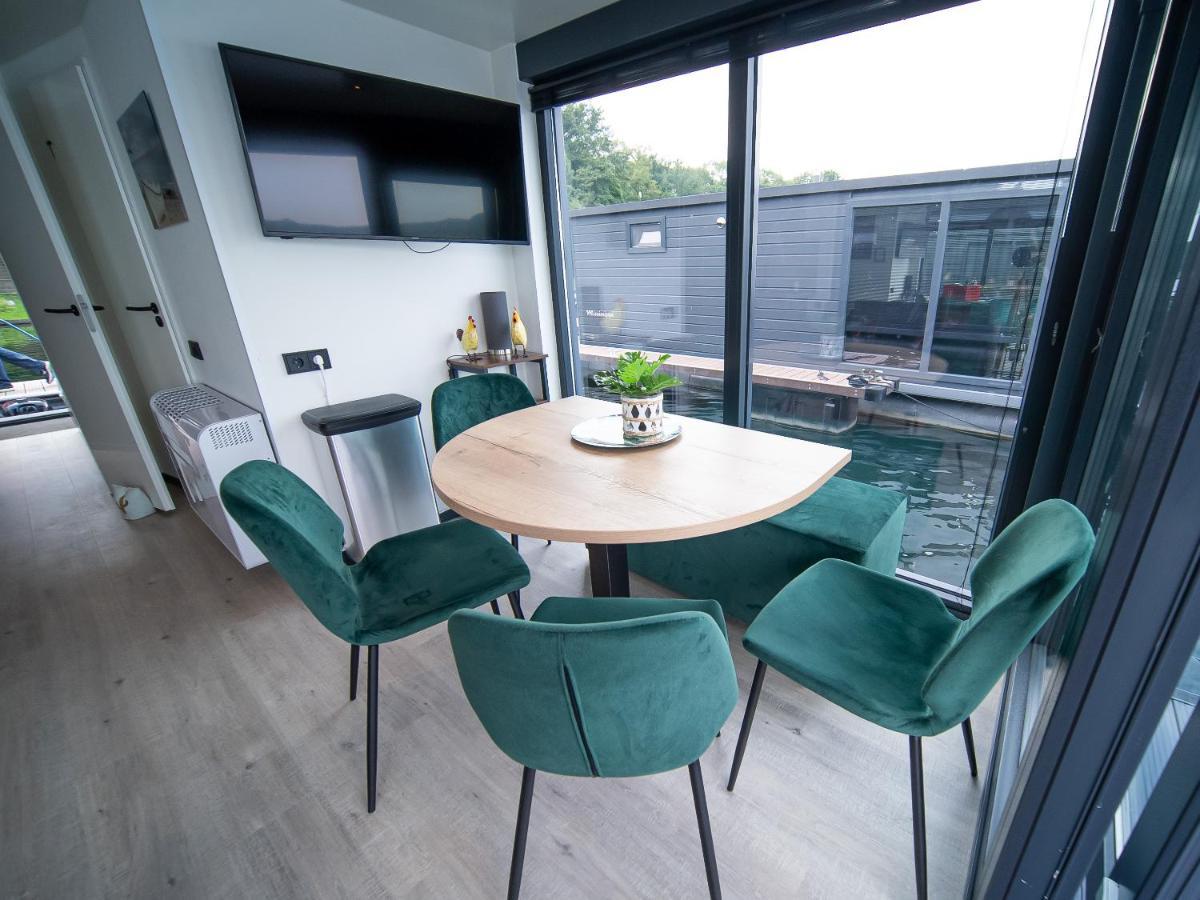 Houseboats Mookerplas Met Dakterras Middelaar 외부 사진